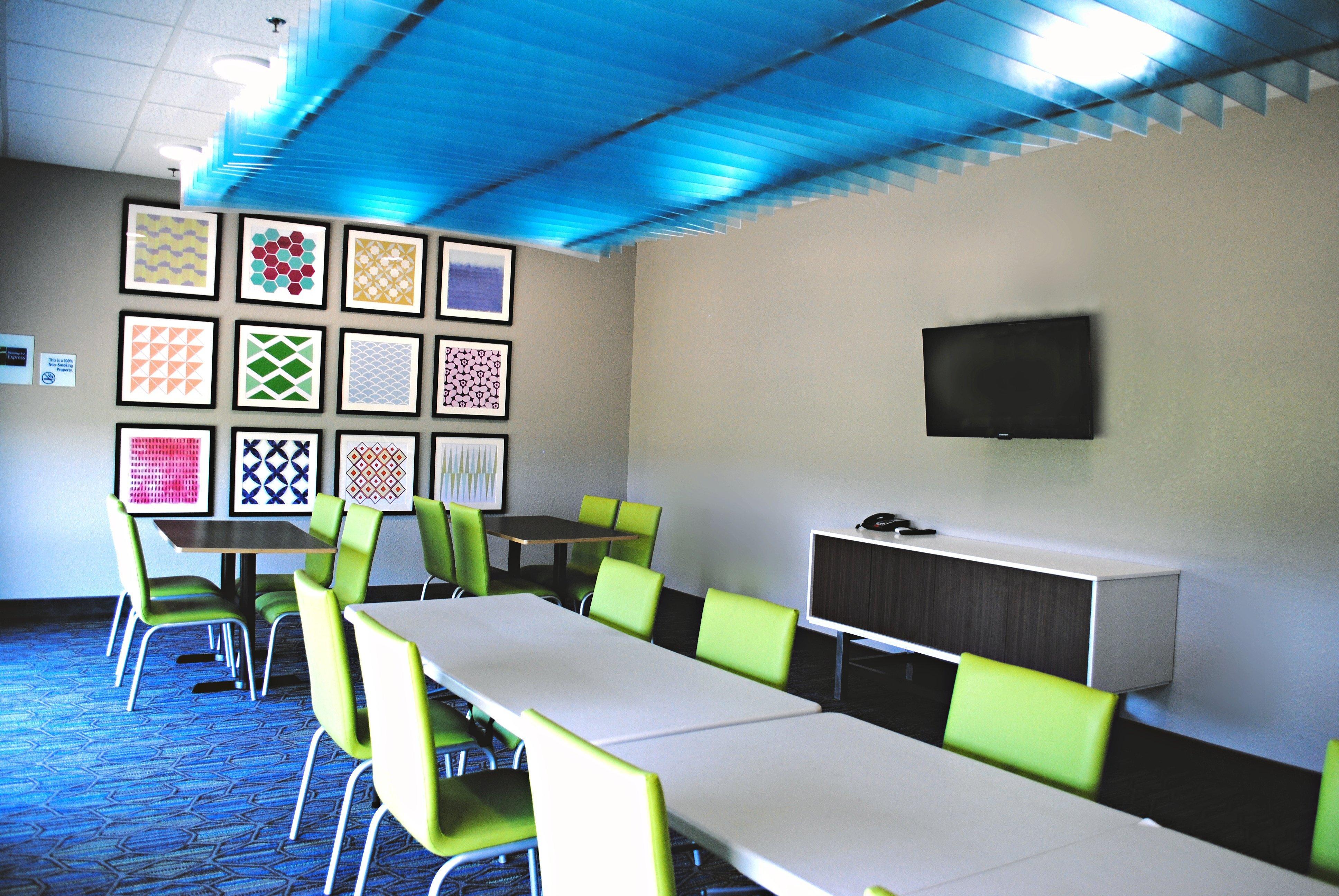 Holiday Inn Express & Suites - Columbia City By Ihg Exterior photo